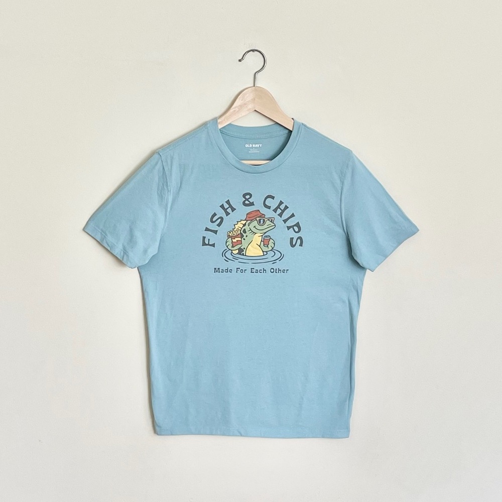 Old Navy Fish & Chips Graphic Blue Soft Washed T Shirt Adult size Small